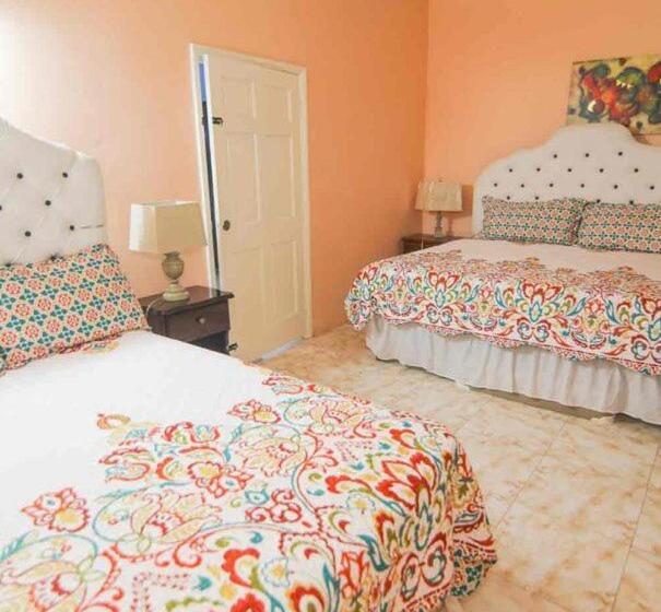 پانسیون Dela De Rose Guest House Negril Jamaica
