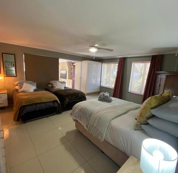 פנסיון Little Fern Self Catering