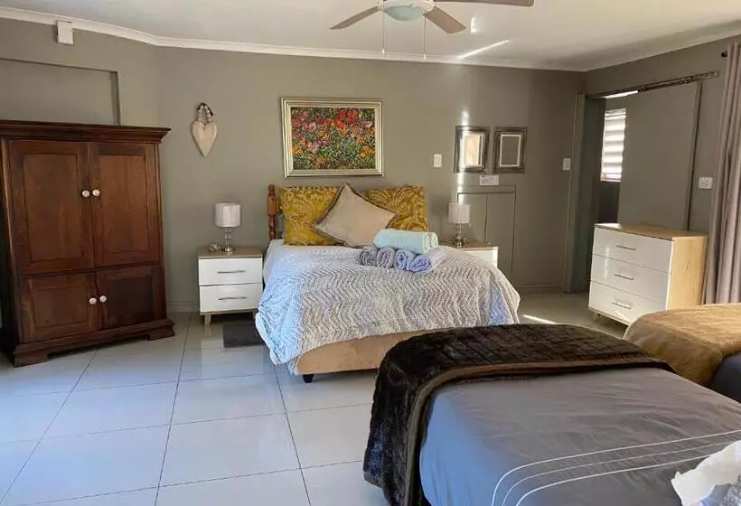 Majatalo Little Fern Self Catering