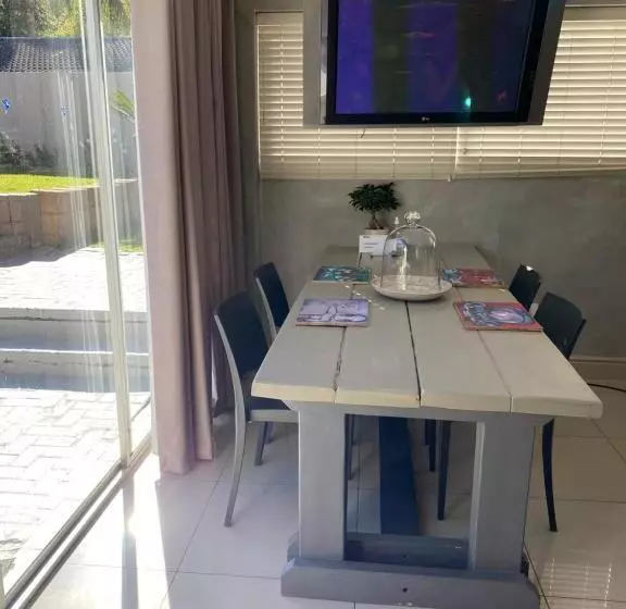 Majatalo Little Fern Self Catering