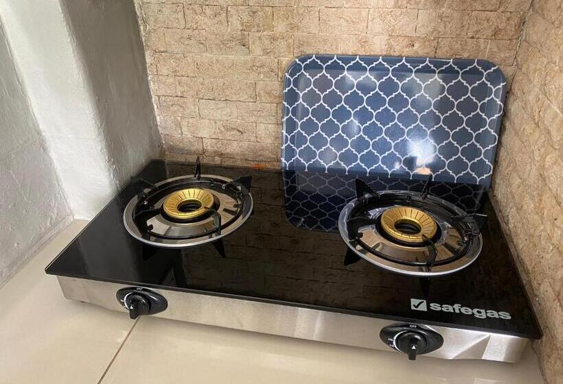 פנסיון Little Fern Self Catering