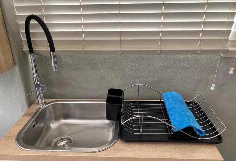 פנסיון Little Fern Self Catering