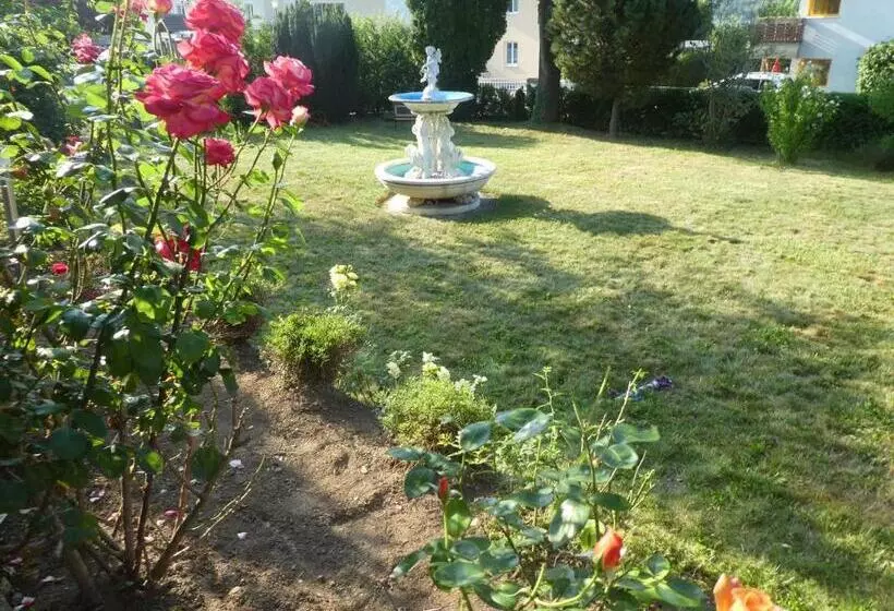 پانسیون Villa Rauter