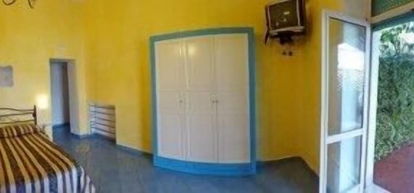 Nocleg ze śniadaniem Dimora Carlo Iii