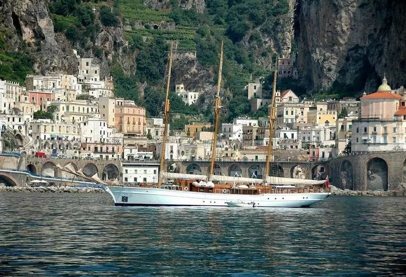 تختخواب و صبحانه Me.fra Camere