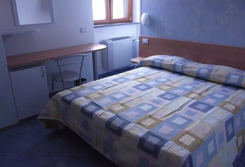 تختخواب و صبحانه Me.fra Camere