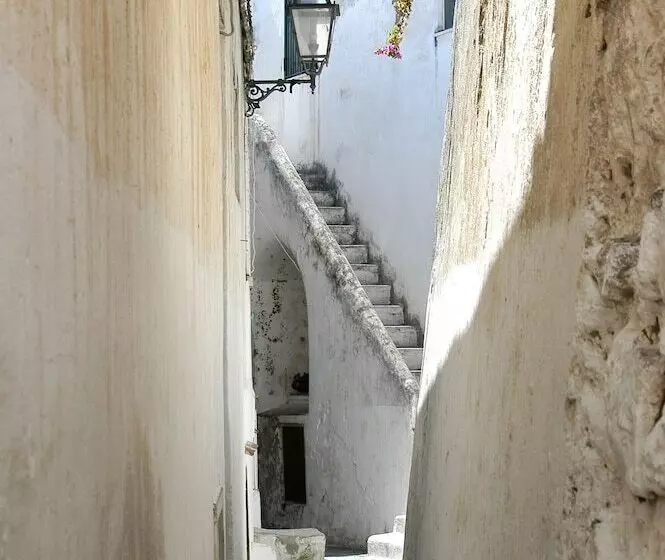 تختخواب و صبحانه Me.fra Camere