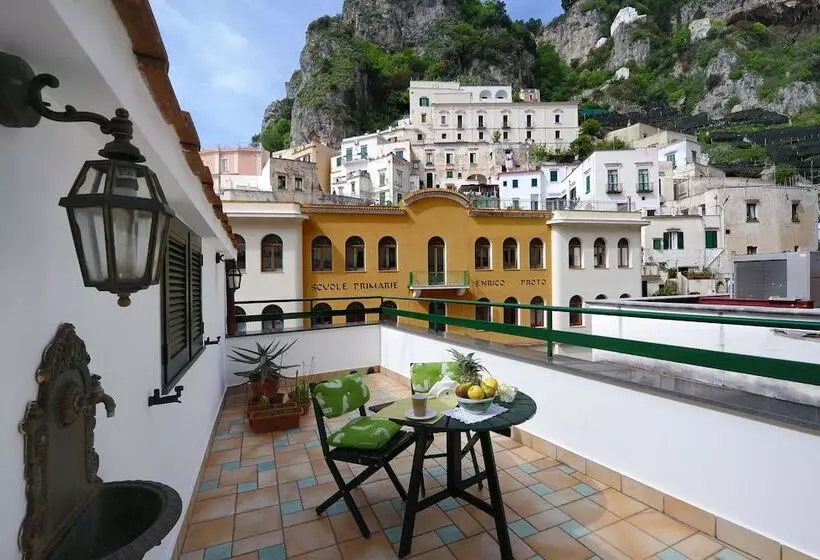 تختخواب و صبحانه Me.fra Camere