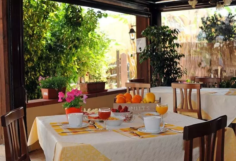 Hostal La Fontana Dei Desideri