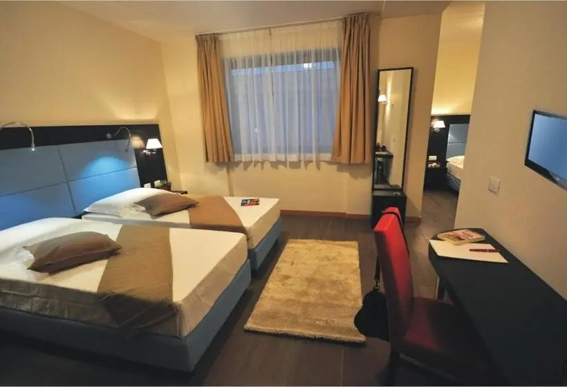 Hotel 325 Tor Vergata