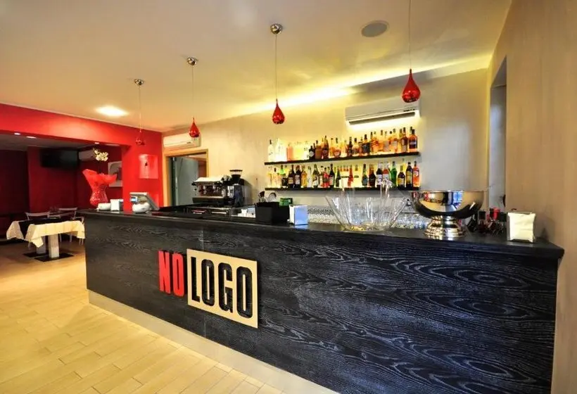 Hotel 325 Tor Vergata