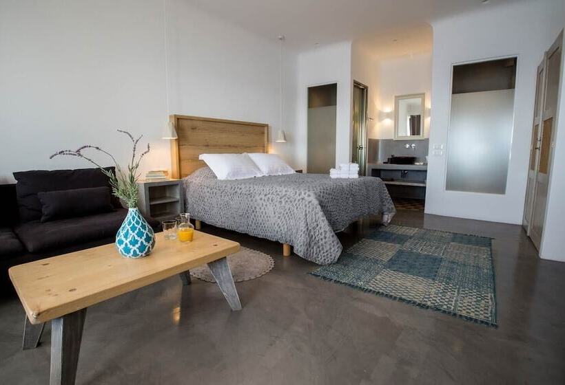 Afroessa Hotel By Pearl Hotel Collection