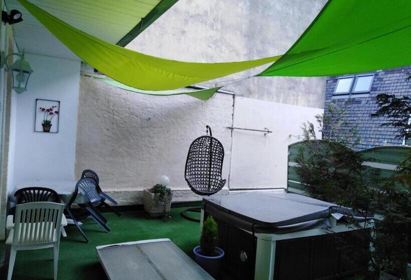 בית מלון כפרי Chalet Saint Louis