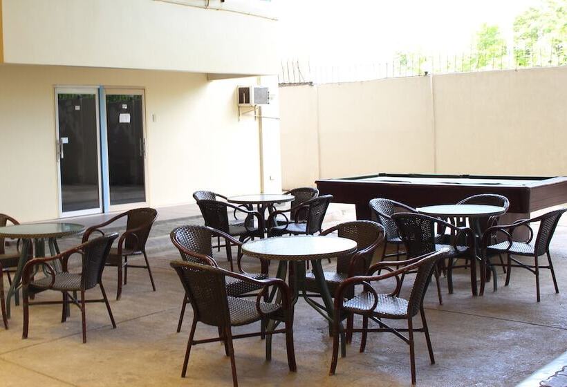 Hotel Cleverlearn Residences