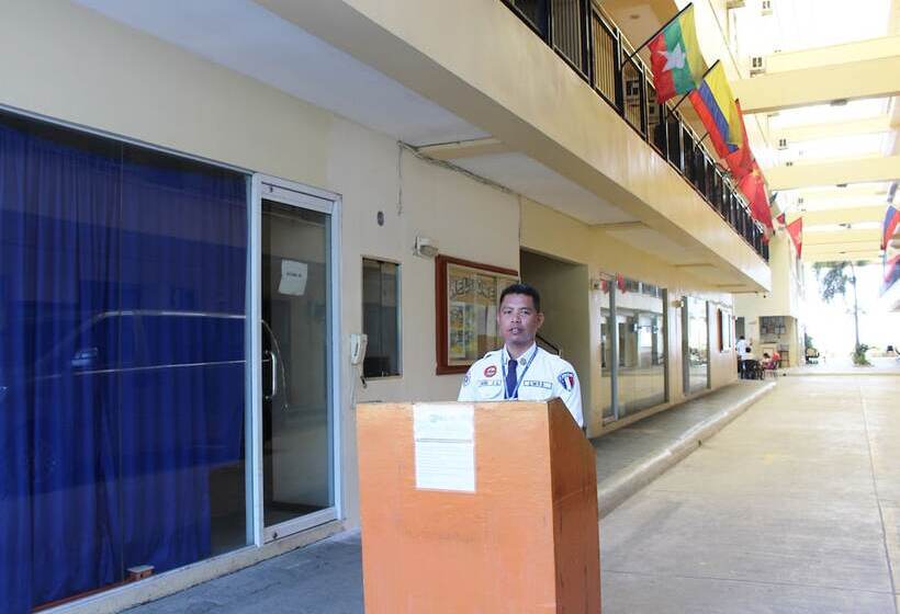 Hotel Cleverlearn Residences