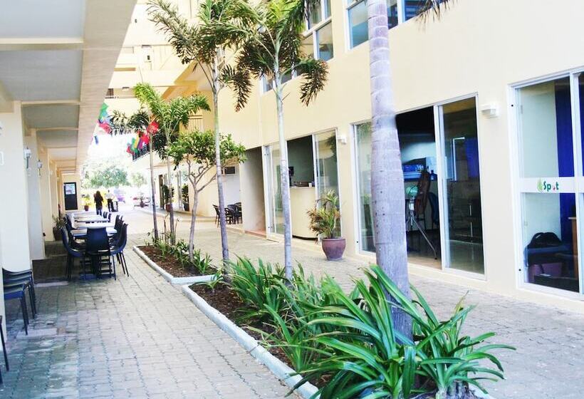 Hotel Cleverlearn Residences