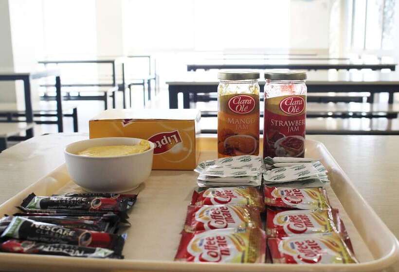 Hotel Cleverlearn Residences