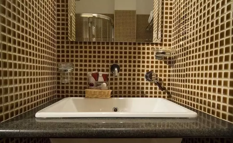 בית מלון כפרי Flora