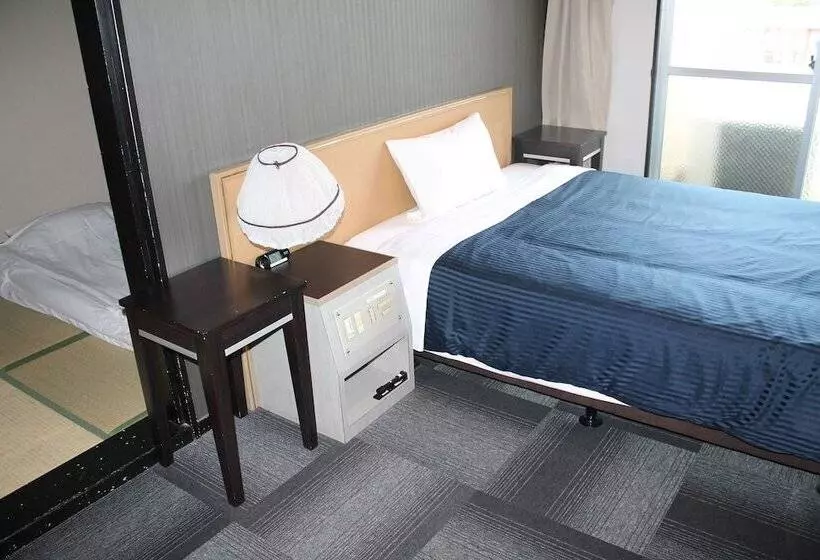 Отель Livemax Osaka Namba