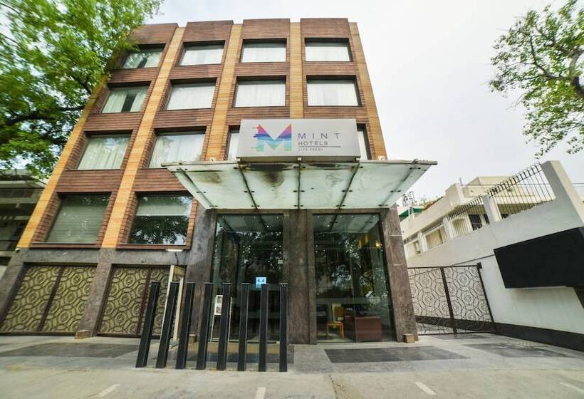 Отель Mint Oodles