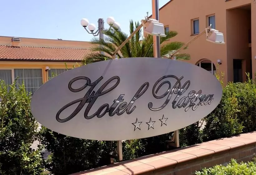 فندق Plazza
