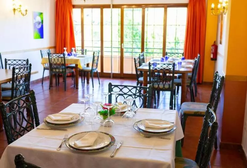 田舎風ホテル Rural Serrella