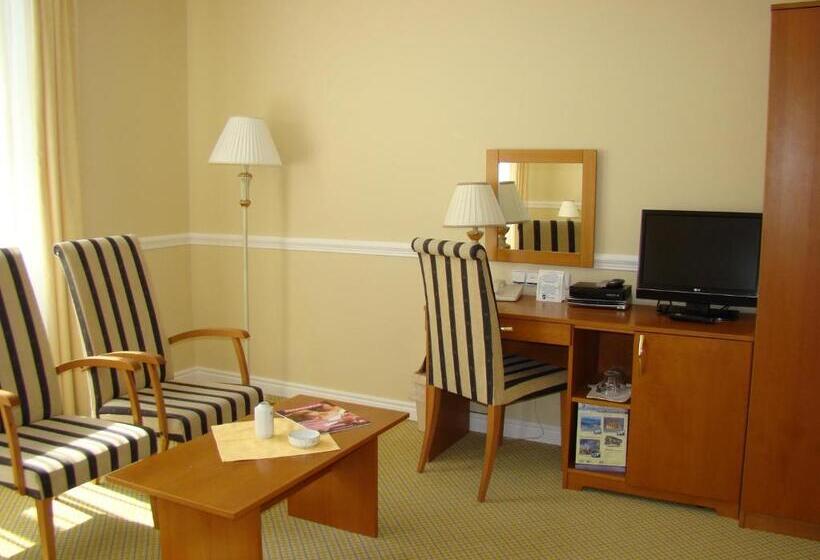 فندق Saint Petersburg