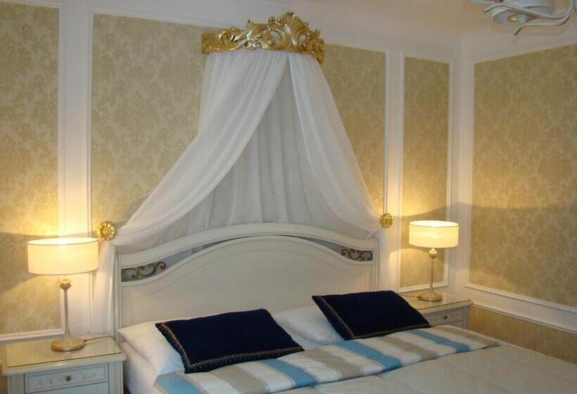 فندق Saint Petersburg