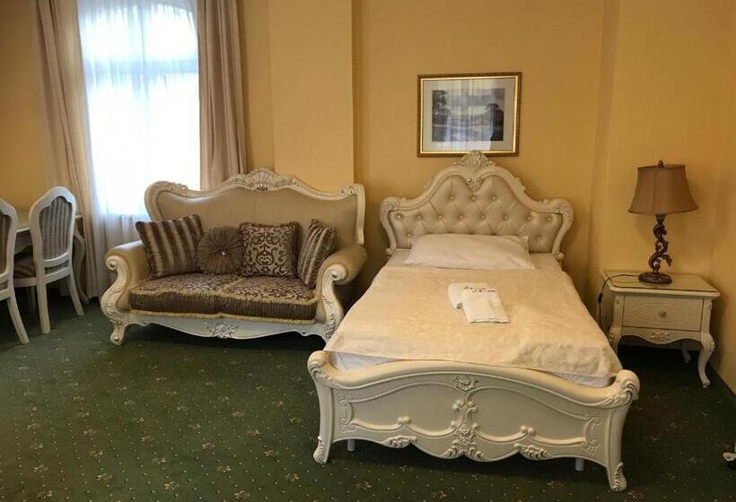 فندق Saint Petersburg