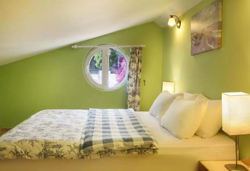 فندق Saylam Suites