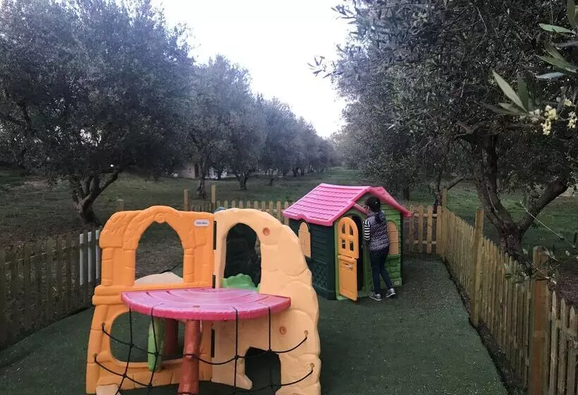 Отель Vardis Olive Garden