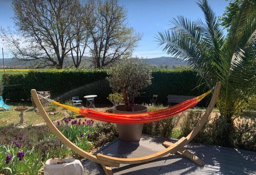 تختخواب و صبحانه Bastide Du Bonheur Saint Donat