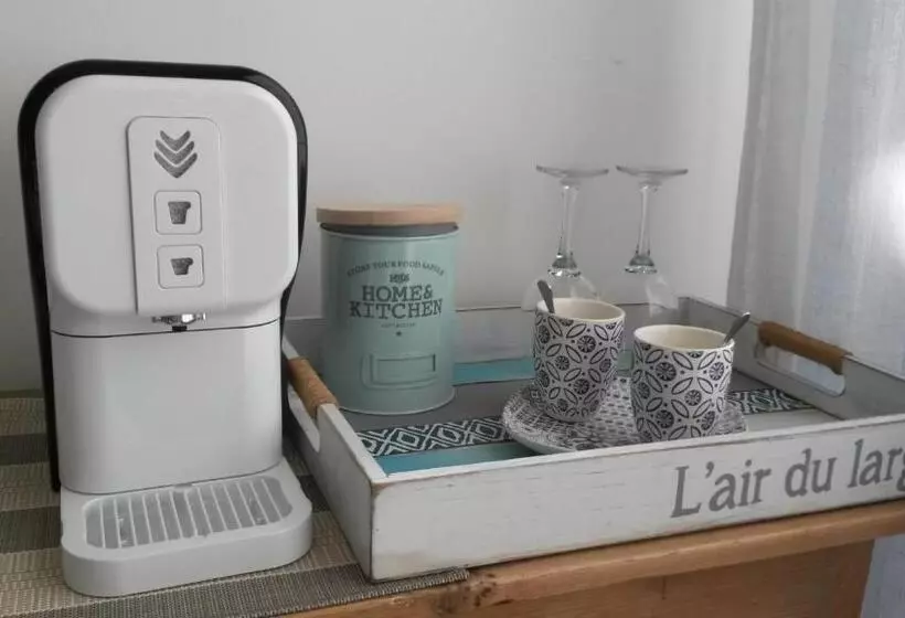 تختخواب و صبحانه Jolie Petite Suite Côte D Azur