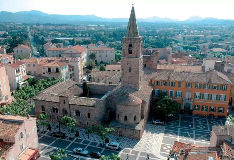 تختخواب و صبحانه Jolie Petite Suite Côte D Azur