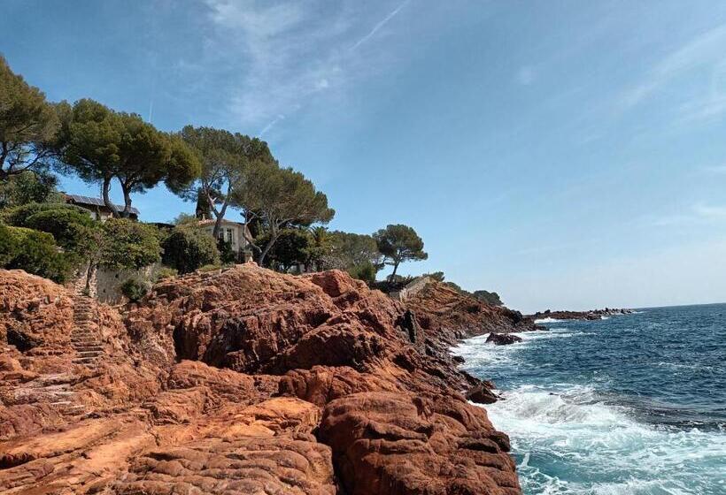 مبيت وإفطار Jolie Petite Suite Côte D Azur