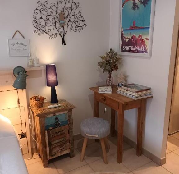 مبيت وإفطار Jolie Petite Suite Côte D Azur