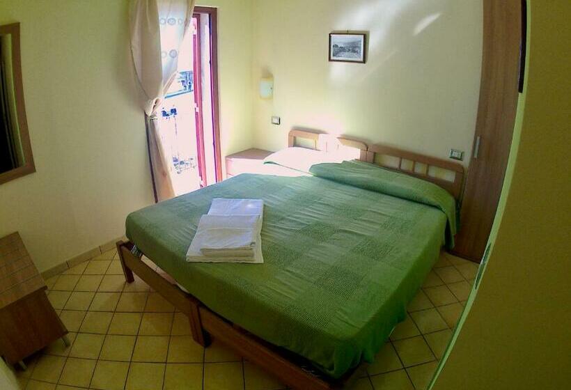 Bed and Breakfast La Piazzetta