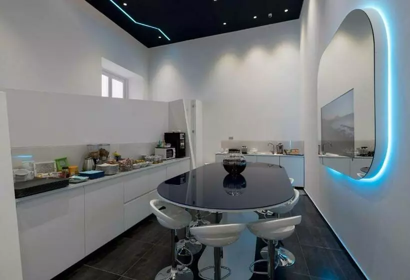 تختخواب و صبحانه Skyhouse Chiaia