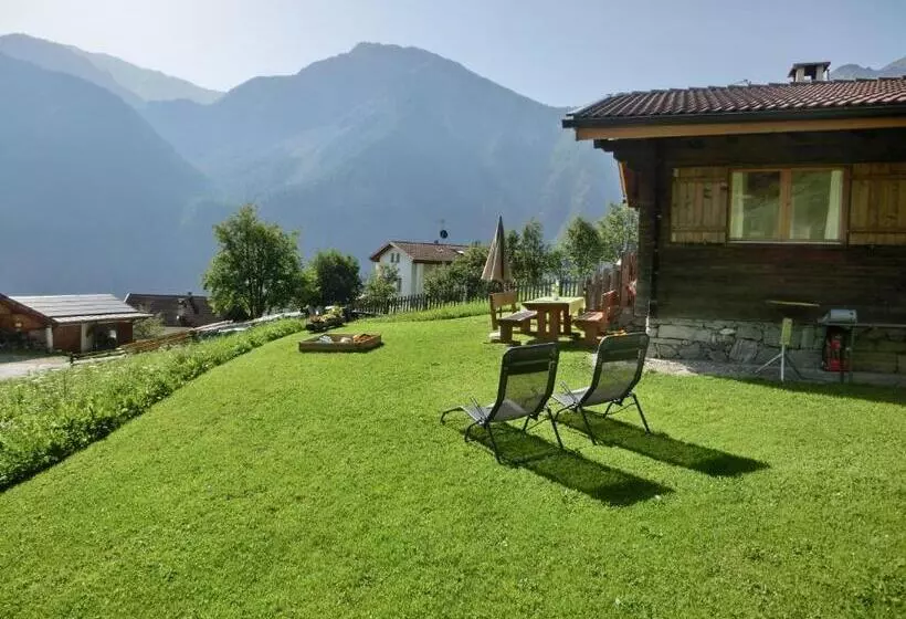 ホテル Ferienhütte Premstlahof