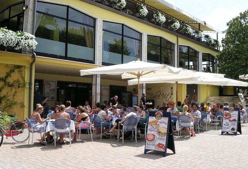 فندق Camping Bella Italia