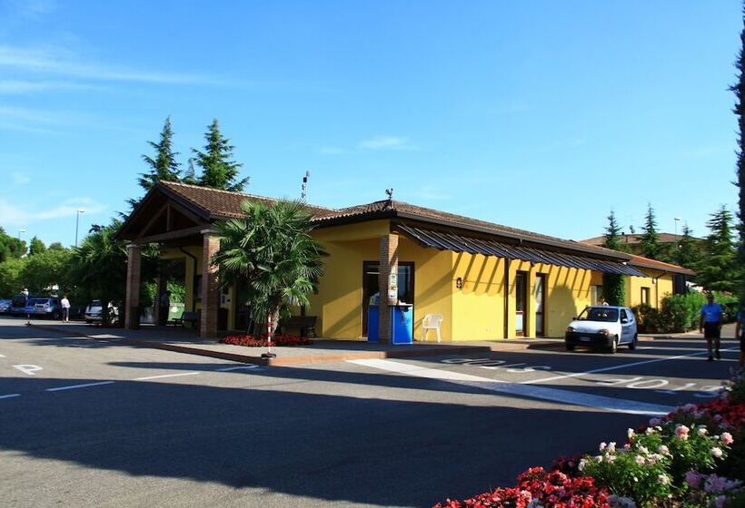 فندق Camping Bella Italia