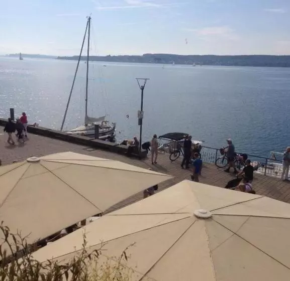 Hotelli Strandcafé Dischinger