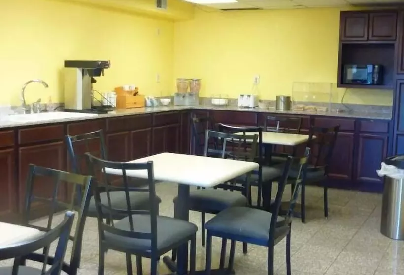 مُتل Park Hill Inn And Suites