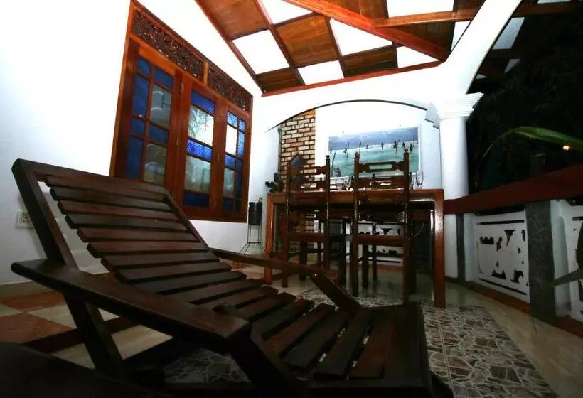 ペンション Anjana Villa