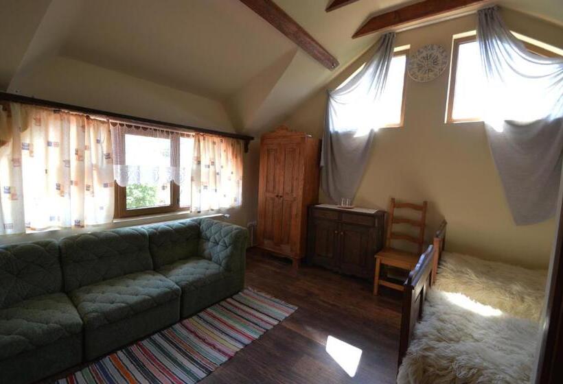 ペンション Arts And Crafts Guesthouse