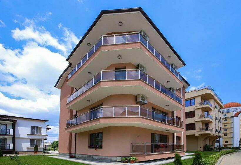 Пансион Guesthouse Phoenix