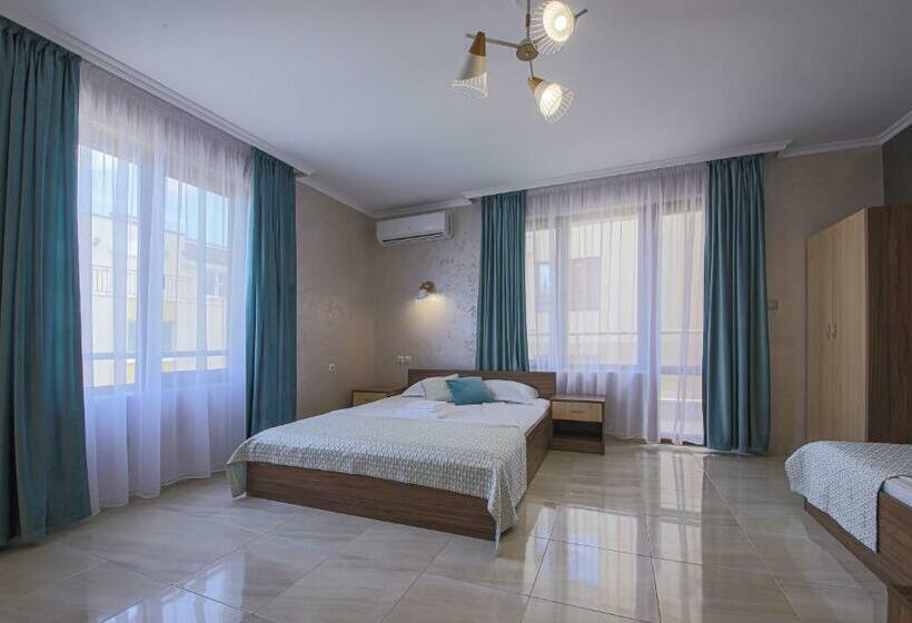 Пансион Guesthouse Phoenix