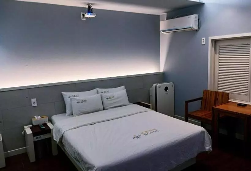 Victoria Motel