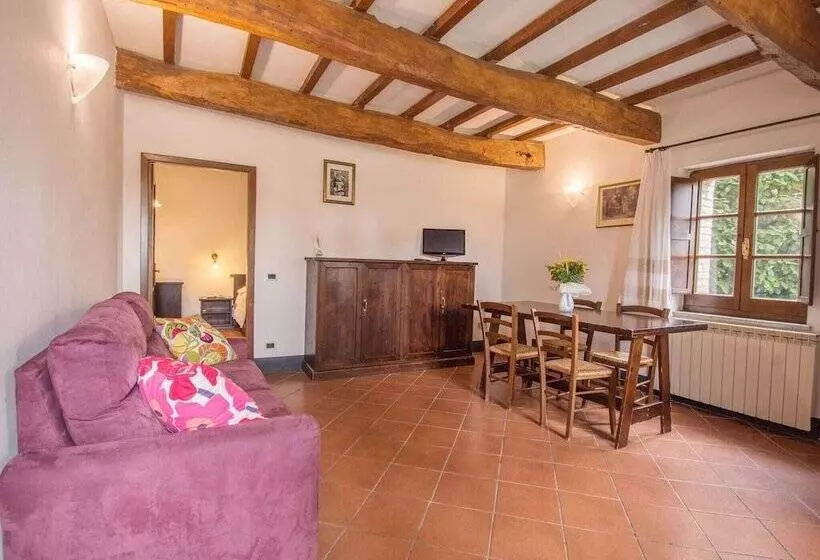 Vintage Apartment In Magione With Swimming Pool