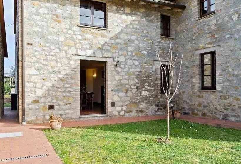 Vintage Apartment In Magione With Swimming Pool